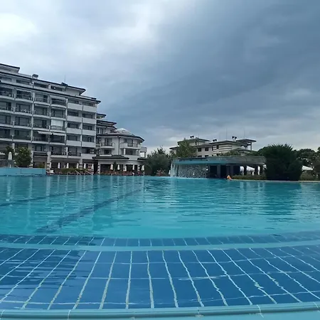 Emerald & Spa,studio Ikat310 * Равда