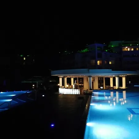 Emerald & Spa,studio Ikat310 Апартамент *