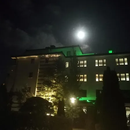 Emerald & Spa,studio Ikat310 * 라브다