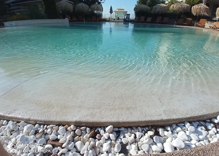 Emerald & Spa,studio Ikat310 アパート *