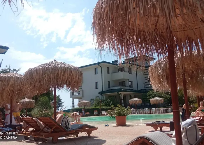 Emerald & Spa,studio Ikat310 アパート *