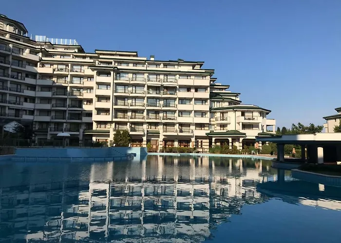 Emerald & Spa,studio Ikat310 アパート *