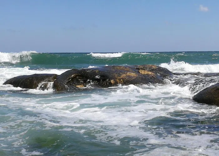 Emerald & Spa,studio Ikat310 アパート